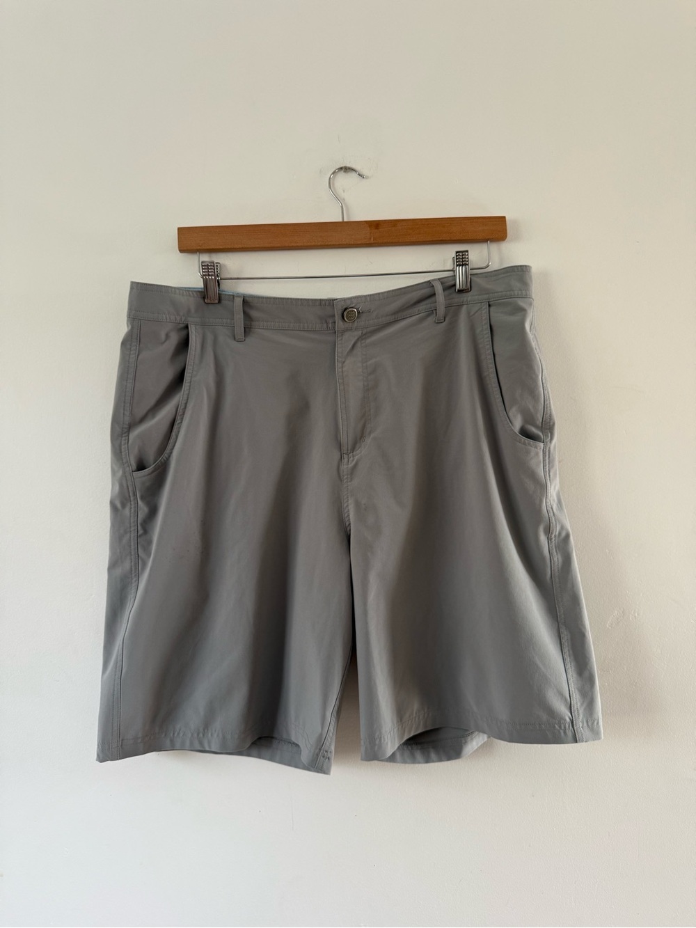 Free Fly Men's Gray Grey Lightweight Active Shorts Size 38